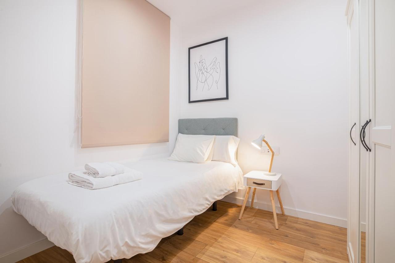 Apartamento The White Flats Les Corts Barcelona Exterior foto