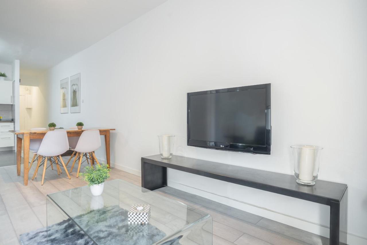 Apartamento The White Flats Les Corts Barcelona Exterior foto