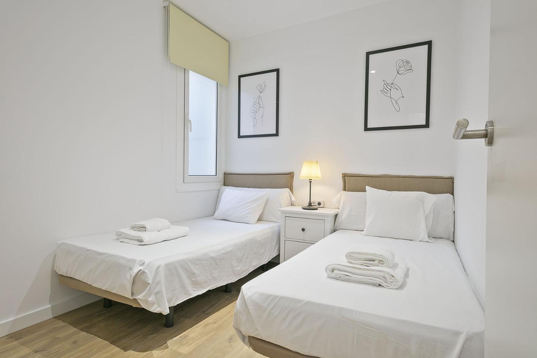 Apartamento The White Flats Les Corts Barcelona Exterior foto